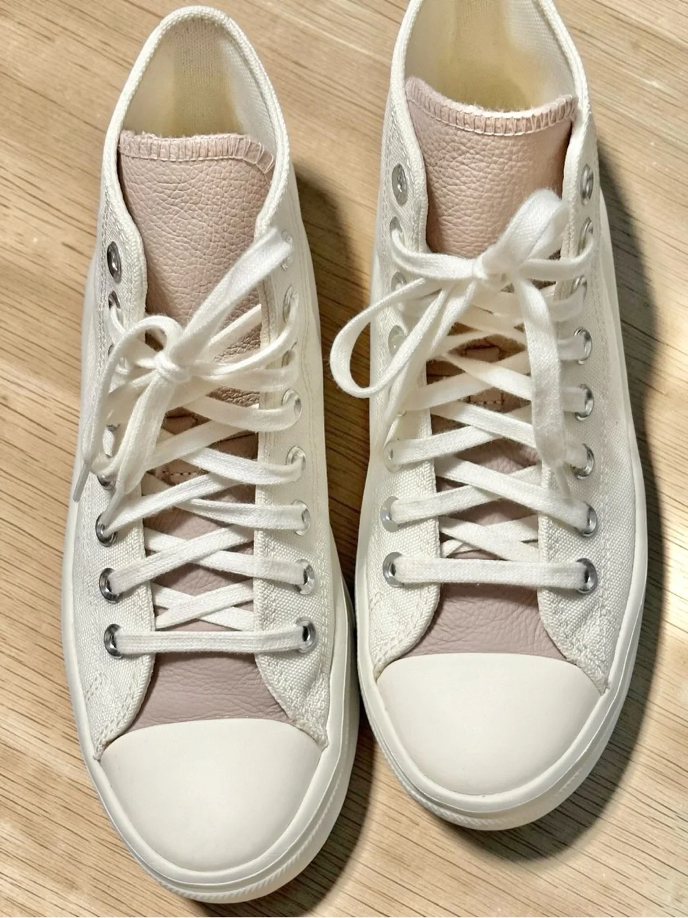 Women’s Converse Chuck Taylor All Star Move Platform high top size 7